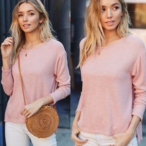 Gorgeous Soft Long Sleeve Sweater Top.